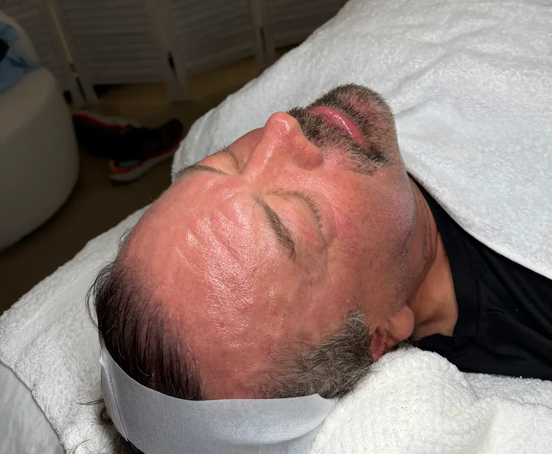 Signature Calm & Restore facial